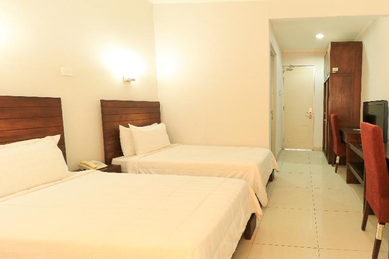 Greensa Inn Surabaya Exterior photo